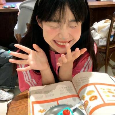 龙与雀斑公主封面